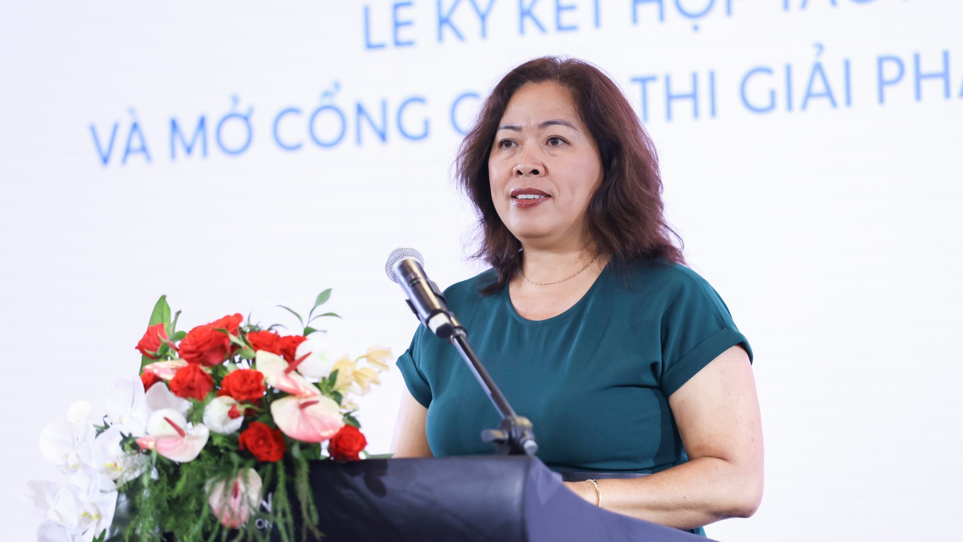 Bà Nguyễn Thị Bích Vân, Tổng Giám đốc Quốc gia Unilever Việt Nam phát biểu tại sự kiện