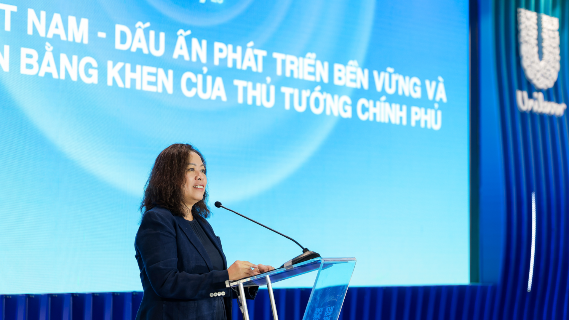 Bà Nguyễn Thị Bích Vân, Tổng Giám đốc Quốc gia Unilever Việt Nam, chia sẻ: “Bằng khen của Thủ tướng Chính phủ là niềm vinh dự lớn lao đối với tập thể Unilever Việt Nam