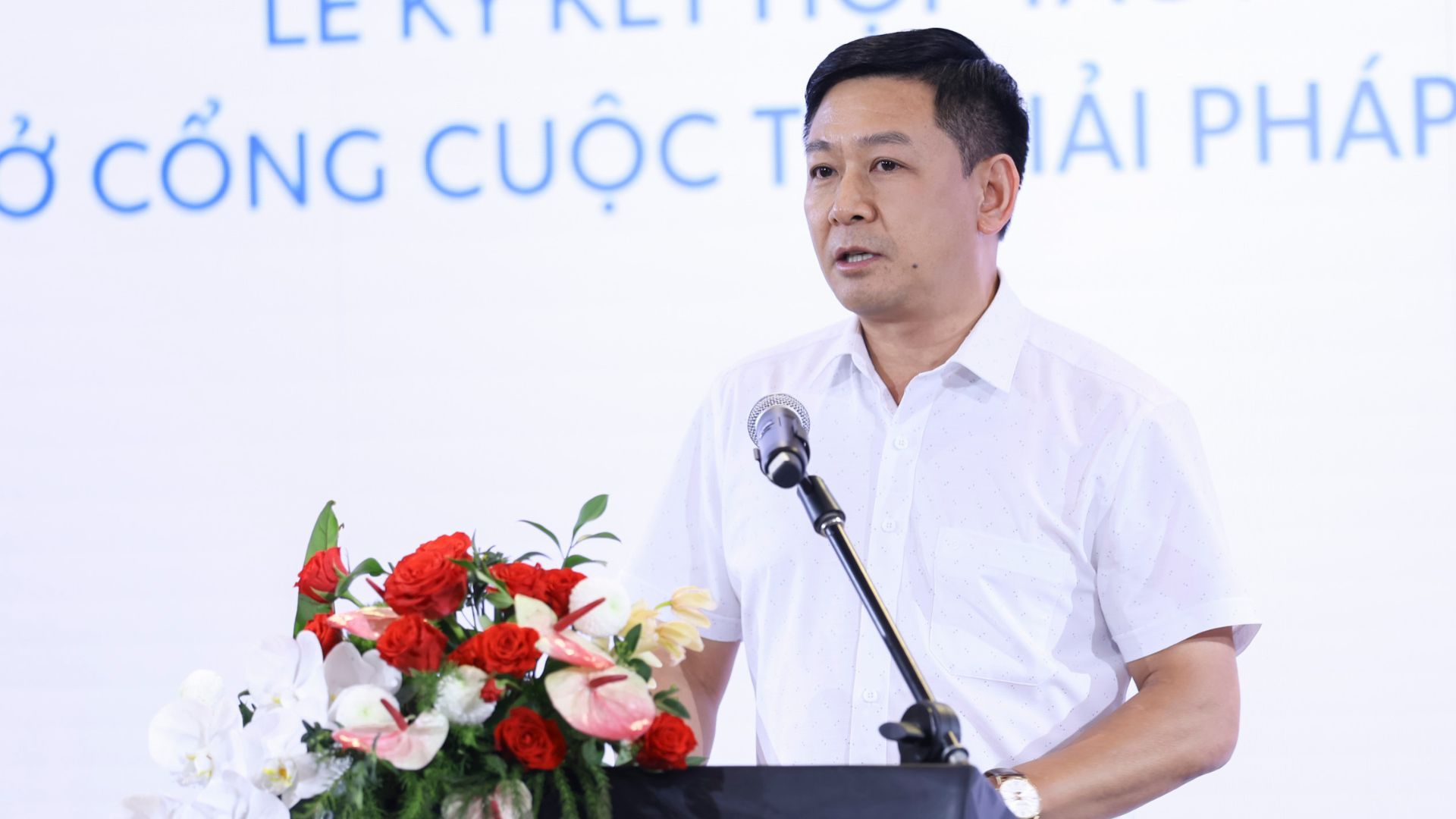 Ông Vũ Đình Nam, Phó Cục trưởng Cục Môi trường, Bộ Nông nghiệp và Môi trường phát biểu tại sự kiện